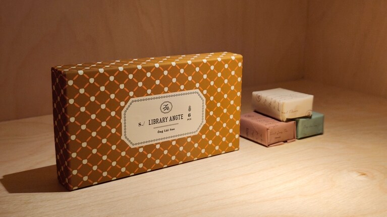 6個入り。パイナップルケーキのサイズが適度なのもグッド。