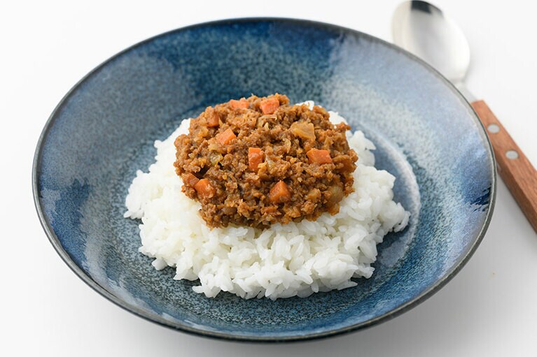 楢下宿 丹野こんにゃく「こんにゃくdeドライカレー」486円(100g)／山形県