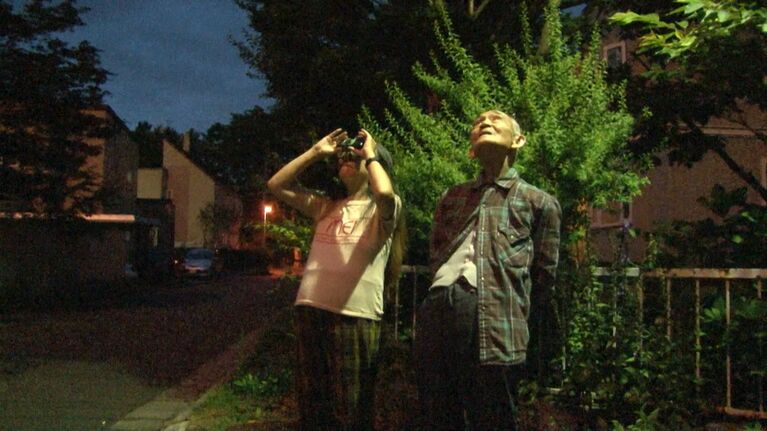 2012年。父と姉と3人で花火を見に行った。　©2024動画工房ぞうしま