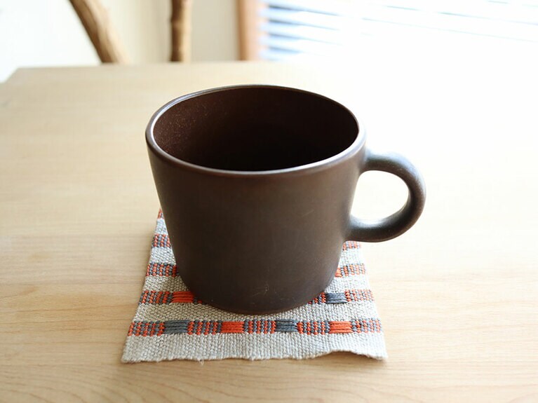 インテリアにもなじむ色合い。4th-marketのオンラインショップで1,870円で購入できます。Photograph：Haruko Ito