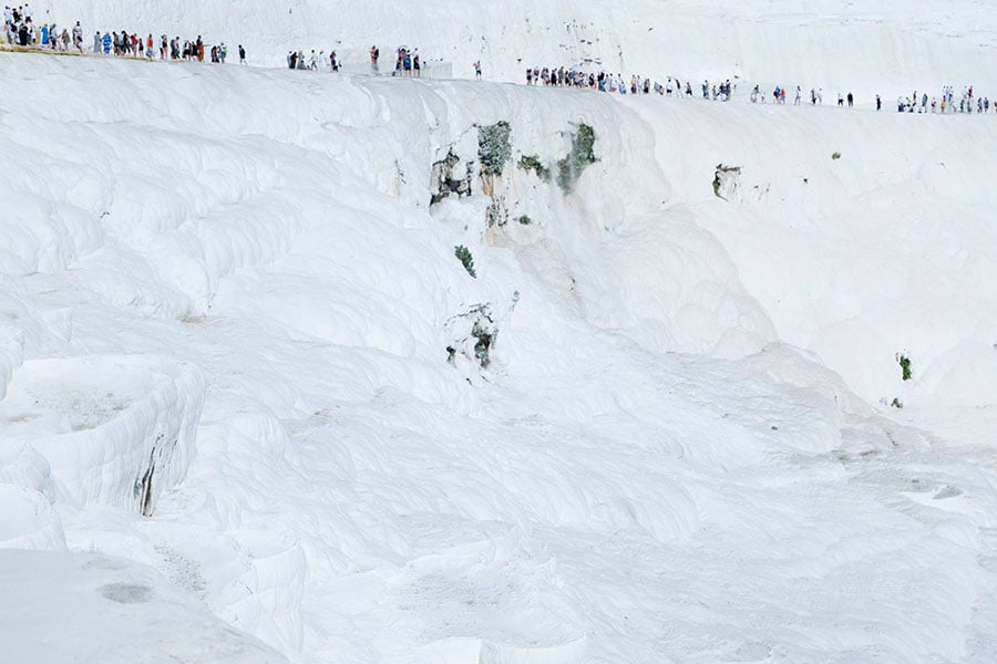 雪山のような石灰棚が圧巻のパムッカレ。