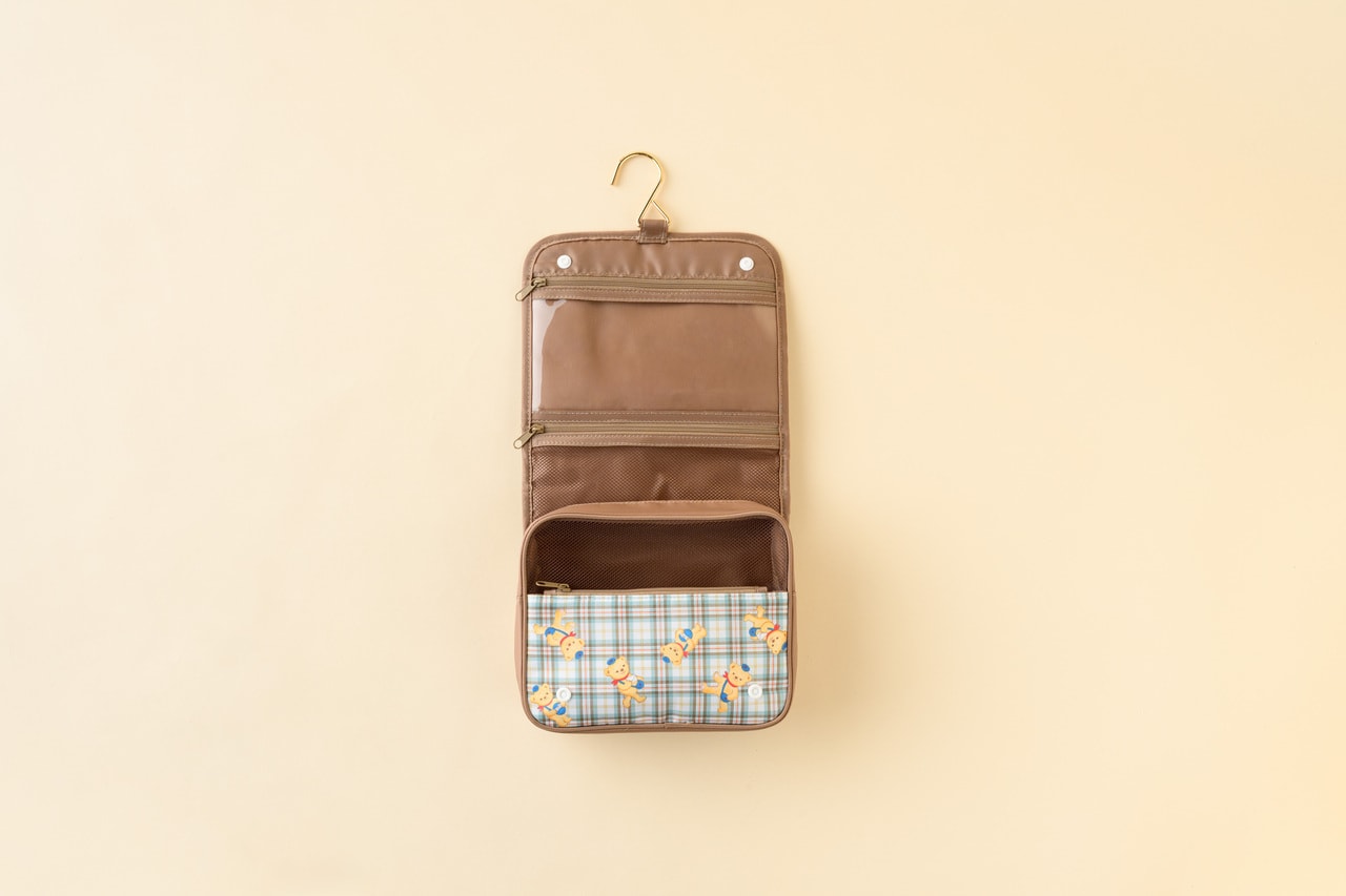 容量にゆとりがあるので、ジムや温泉へ出かける際の着替え入れとしても活躍。