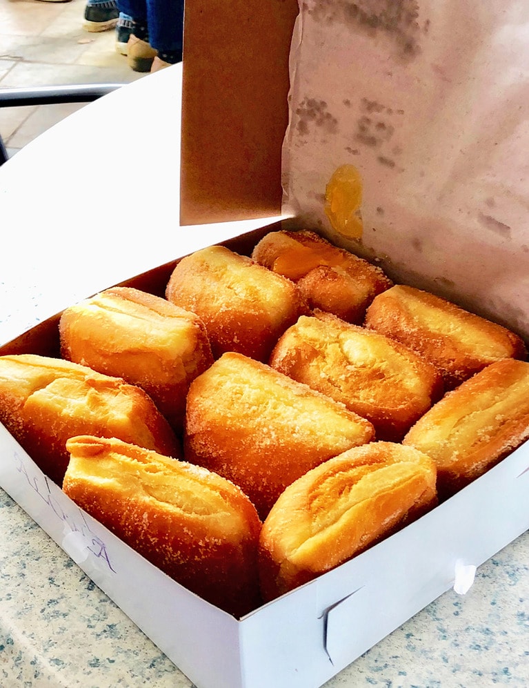 四角いマラサダは、この店の特徴。