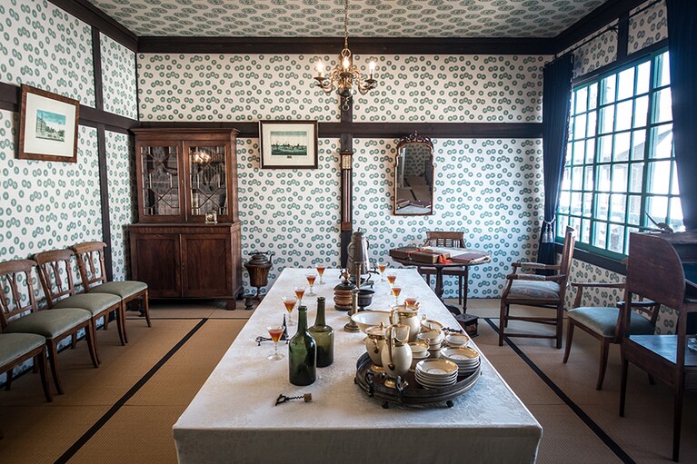 カピタン部屋の内部。数百年前とは思えない素敵な佇まい。