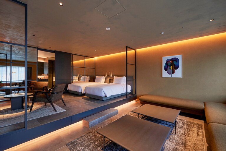 スタイリッシュなインテリアのなかでくつろげる “ジュニアスイート”。