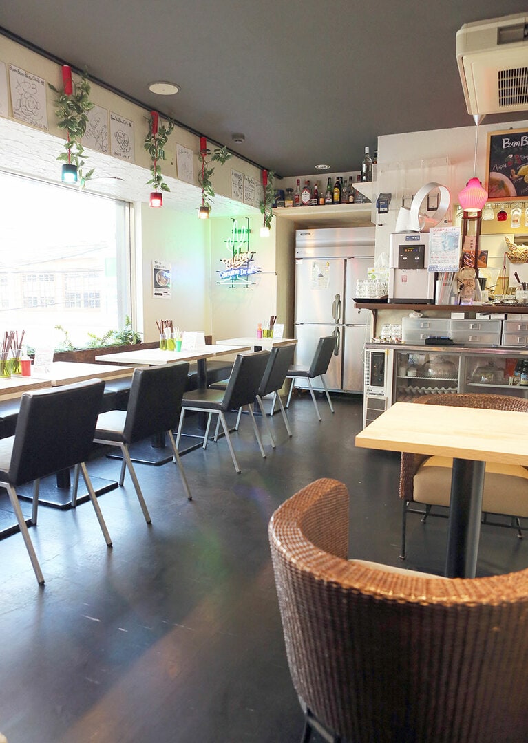 【ブンブンブラウカフェ】体に良くておいしい、がテーマのカフェ。現在はかき氷のみの販売はなく、電話による完全予約制。