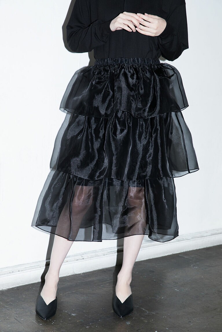 ティアードスカート シアー オーガンジー ブラック 7,790円。