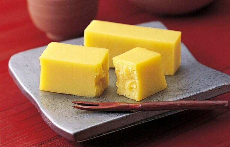 舟和 芋ようかん5本 648円／ギフトガーデン上野中央改札