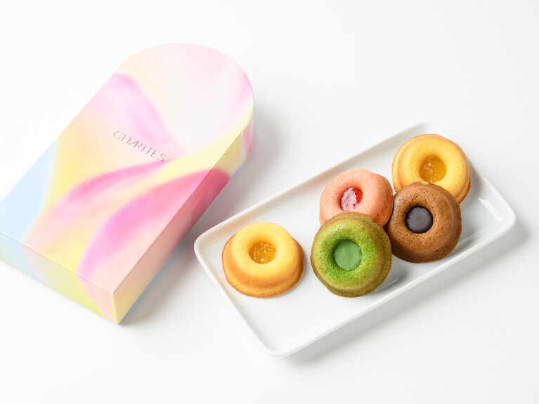 【CHARITES】ブルームインカラーズ　2,160円（税込）。