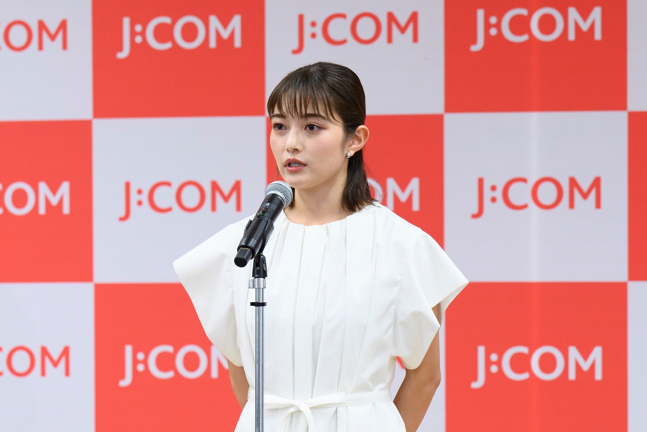 ゲスト審査員は井上咲楽さん。日々の暮らしの中でサステナビリティへの取り組みを実践し、SNSでも積極的に発信している。