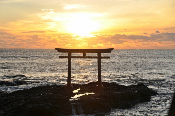 神磯の鳥居。