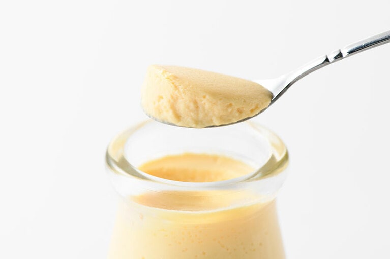 【秋田】ホテルエクセルキクスイの「なまはげの塩プリン」。