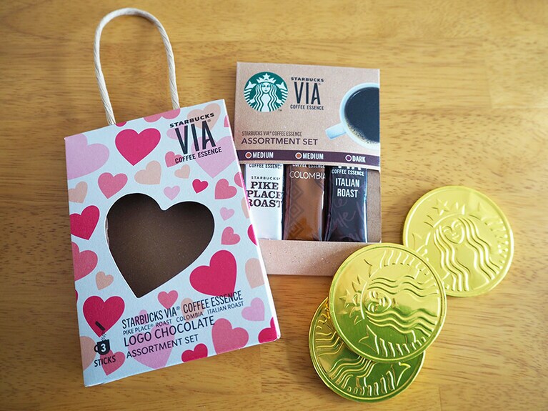 スターバックス ヴィア＆ロゴチョコレートギフト 780円。