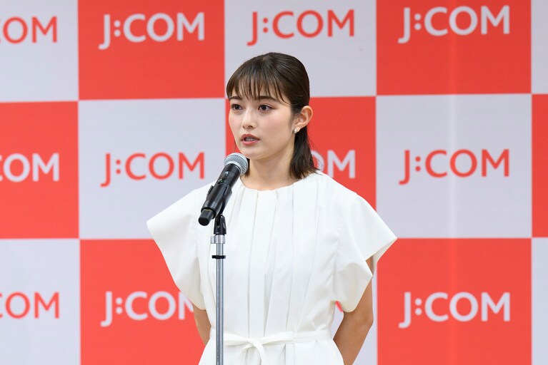 ゲスト審査員は井上咲楽さん。日々の暮らしの中でサステナビリティへの取り組みを実践し、SNSでも積極的に発信している。