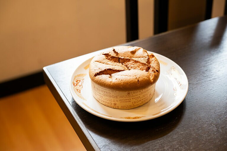 「台湾カステラ」700円。