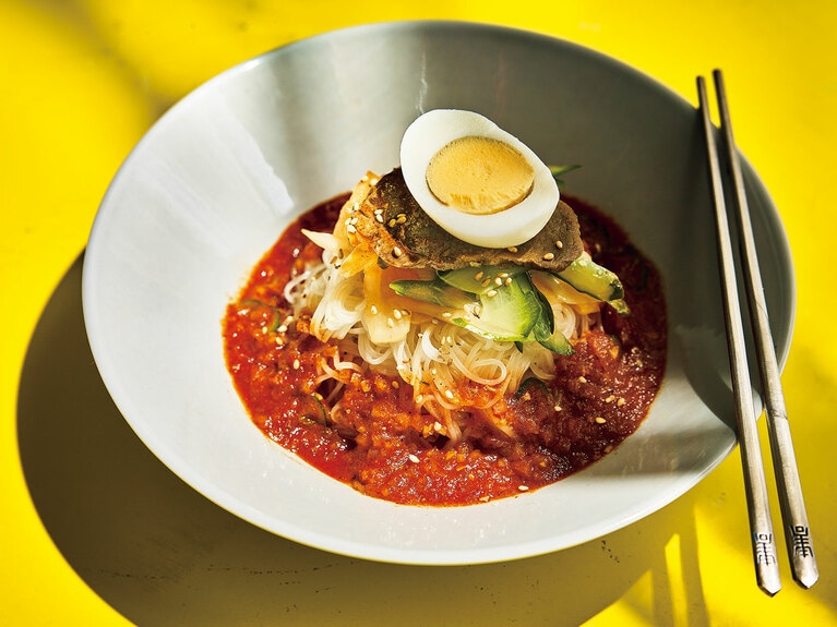 ピビン冷麺スペシャル4食ギフトセット 4食分（2食×2箱） 4,104円。