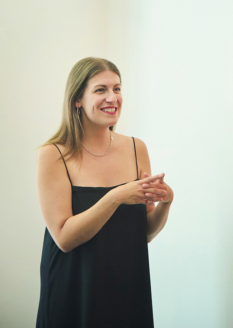 アボリジナルアートが注目されているのは、優れた作品としての評価が高まっているからです」とマネージャーのアドリアーナ・デル・メディコ氏。