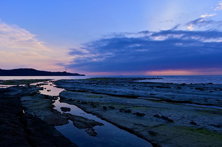 幻想的な光景が広がる石見畳ヶ浦。