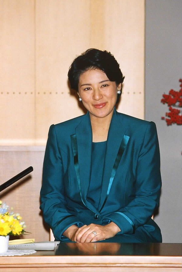 2002年12月、雅子さま誕生日に際した記者会見　宮内庁提供