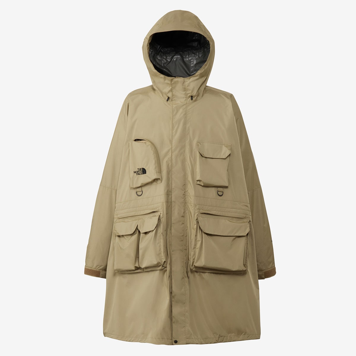THE NORTH FACE “ウーロスフィールドユーティリティポンチョ(ユニセックス)”/33,000円。
