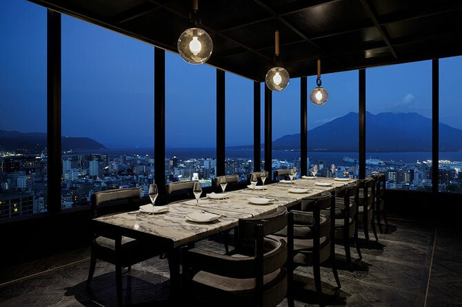 シェラトン鹿児島のレストランからも、ご覧のように桜島！