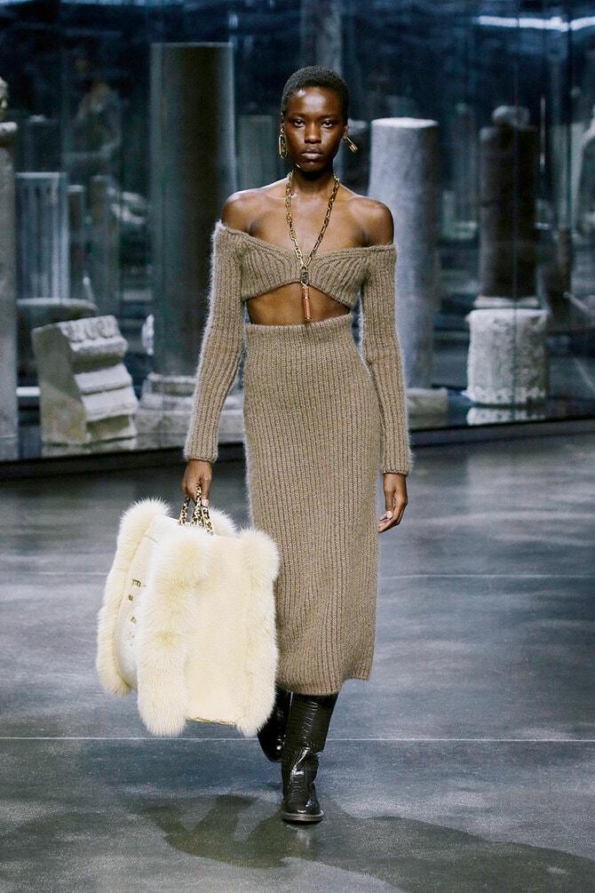 希少品　FENDI フェンディ　エンボス　スウェット　キムジョーンズ kimjones-final-1626141012.jpg