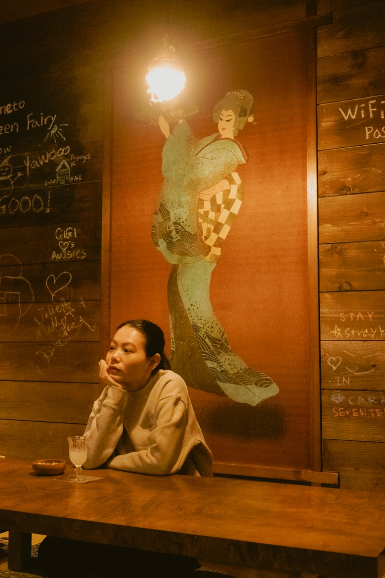 元々はスナックだったというグリーンフェアリー。和洋折衷の店内が、野沢温泉らしさを感じさせる。