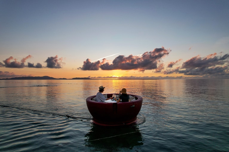 日の出とともにカンパーイ！