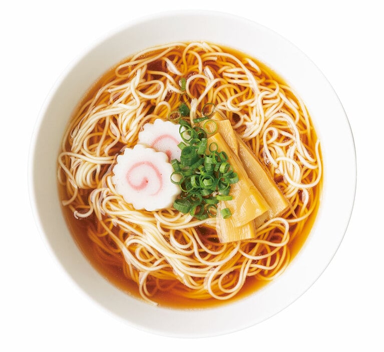 博多中華そばシリーズ15食詰め合わせ〈豚骨3袋、しょうゆ、味噌、久留米、復刻版、塩味、鶏味 各2袋〉4,050円／鳥志商店。