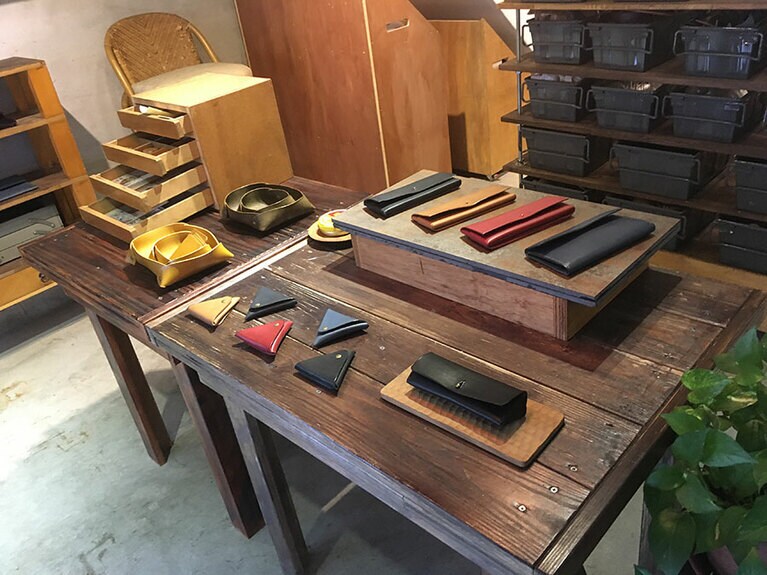 カラーバリエーションも豊富。350元～。