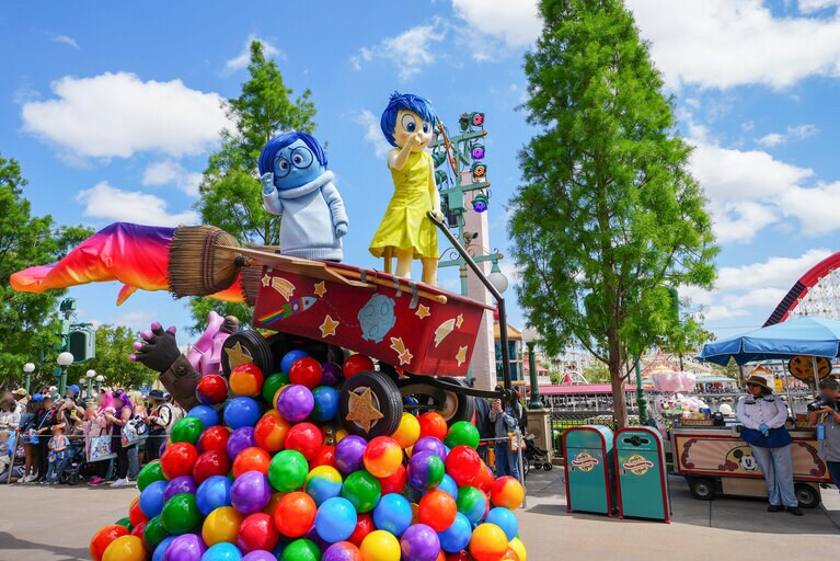 『インサイド・ヘッド』のヨロコビとカナシミ。