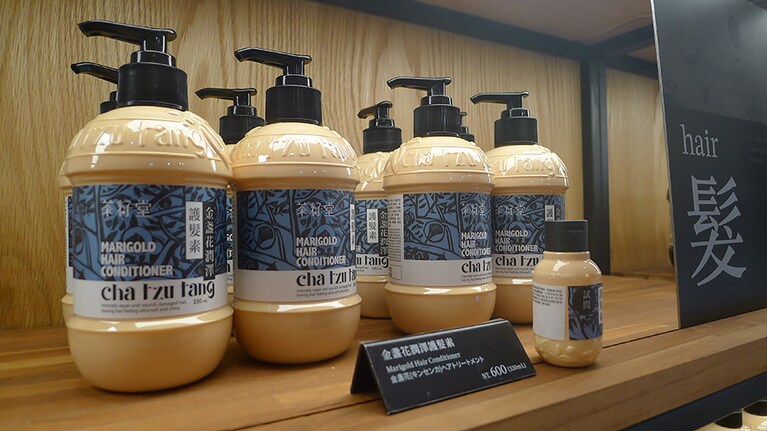 洗い上がりは期待以上にしっとり艶やかに。