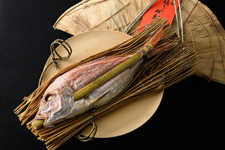 塩むし桜鯛 約39cm(約1kg) 8,000円／志ほや