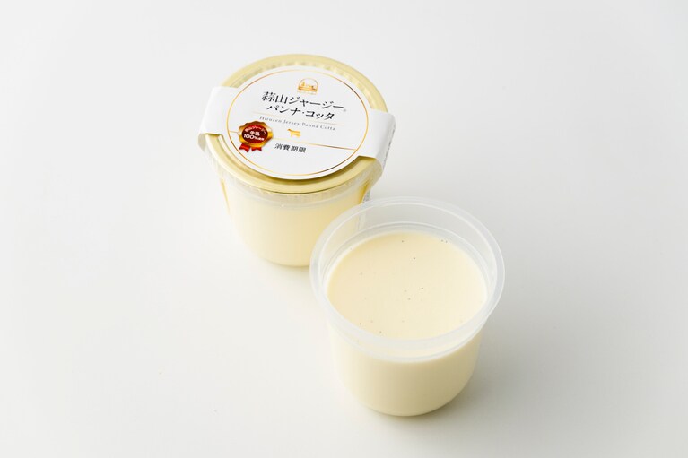 蒜山ジャージー®パンナ・コッタ 各380円。