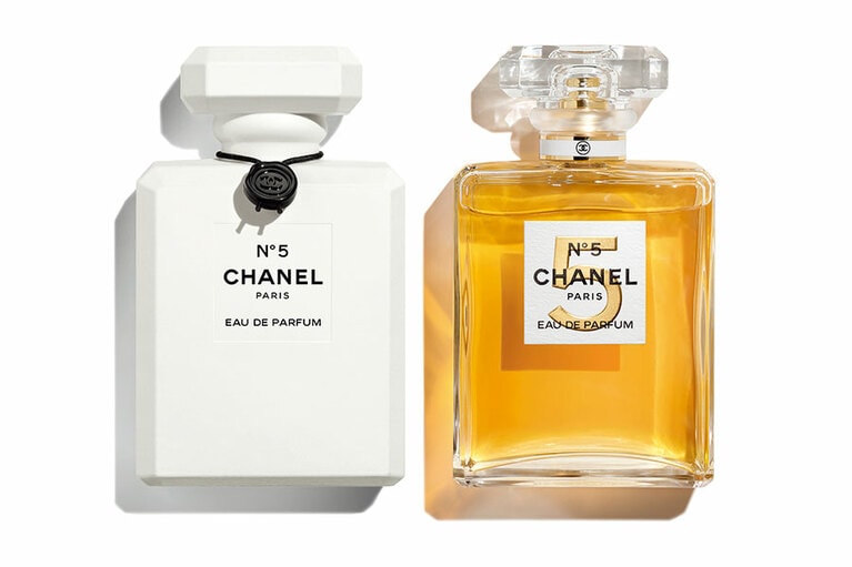 シャネル N°5 オードゥ パルファム 100mL 21,340円(数量限定発売)。発売日：10月29日(金) ©CHANEL 