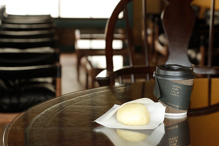 松本本箱［長野／浅間温泉］おやきと、コーヒー。