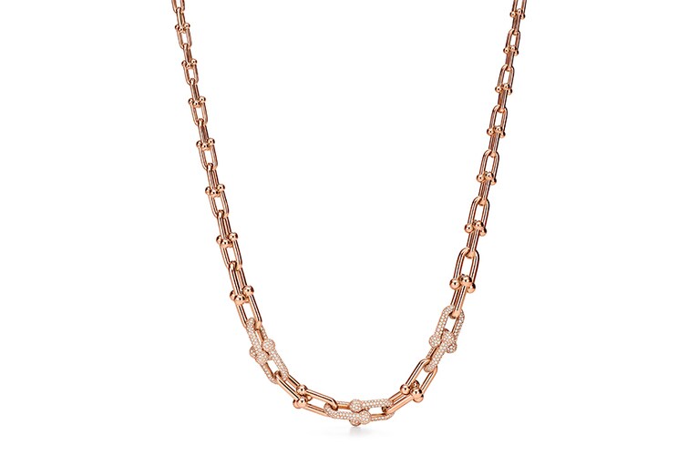 ティファニー ハードウェア グラジュエイテッド ネックレス(18K ローズゴールド、ダイヤモンド) 7,425,000円。