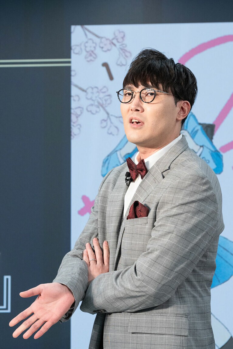 推薦理由を熱く語るハナコの菊田さん。