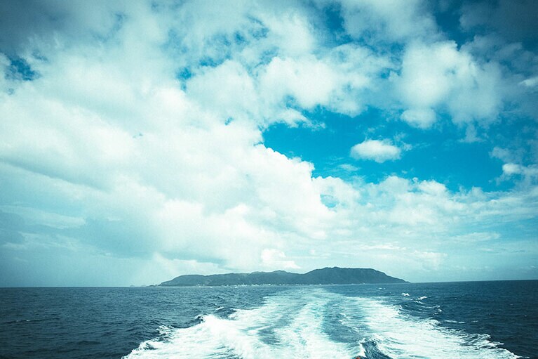 台湾の南東に位置する緑島。映画の物語はここから始まる。©●●●●●●●●●