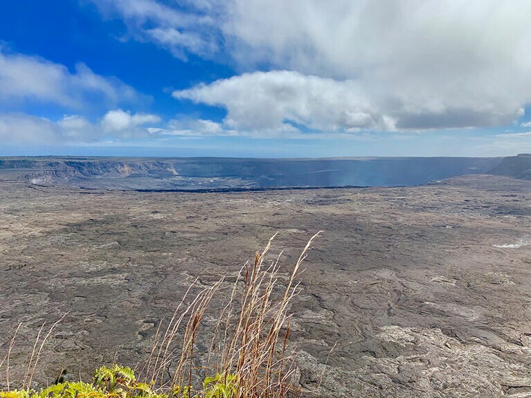 現在のハレマウマウ火口。
