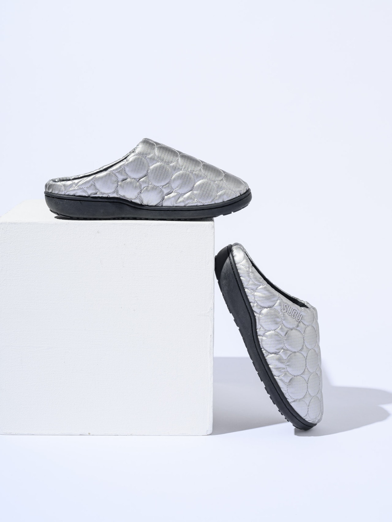 SUBU“ORIGINALS CIRCLE SILVER”／6,380円。