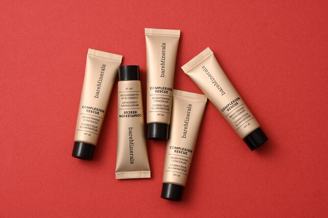 目の下のクマもなかったことに？ ベアミネラルから発売の アイカバー