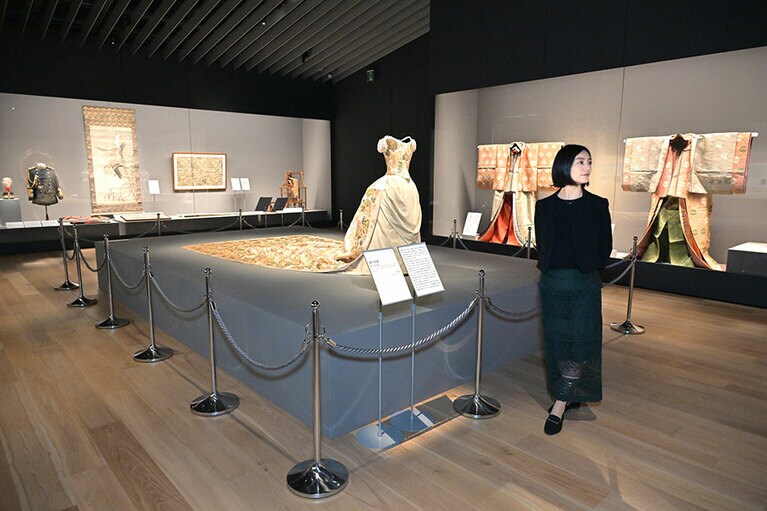 「受け継がれし明治のドレス」展