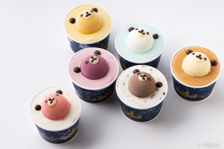 ダルチアーノ“カップアイスケーキ 虹色こぐま”（6,210円）。