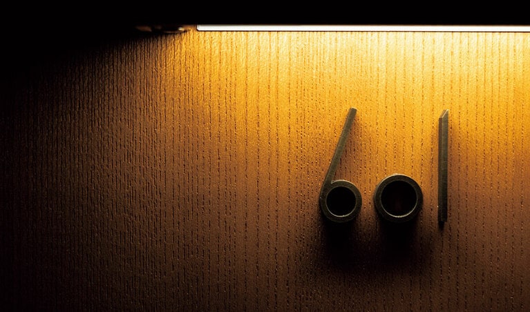 弥栄会館で使われていた階数表示を基にデザインを再構築した「弥栄フォント」。