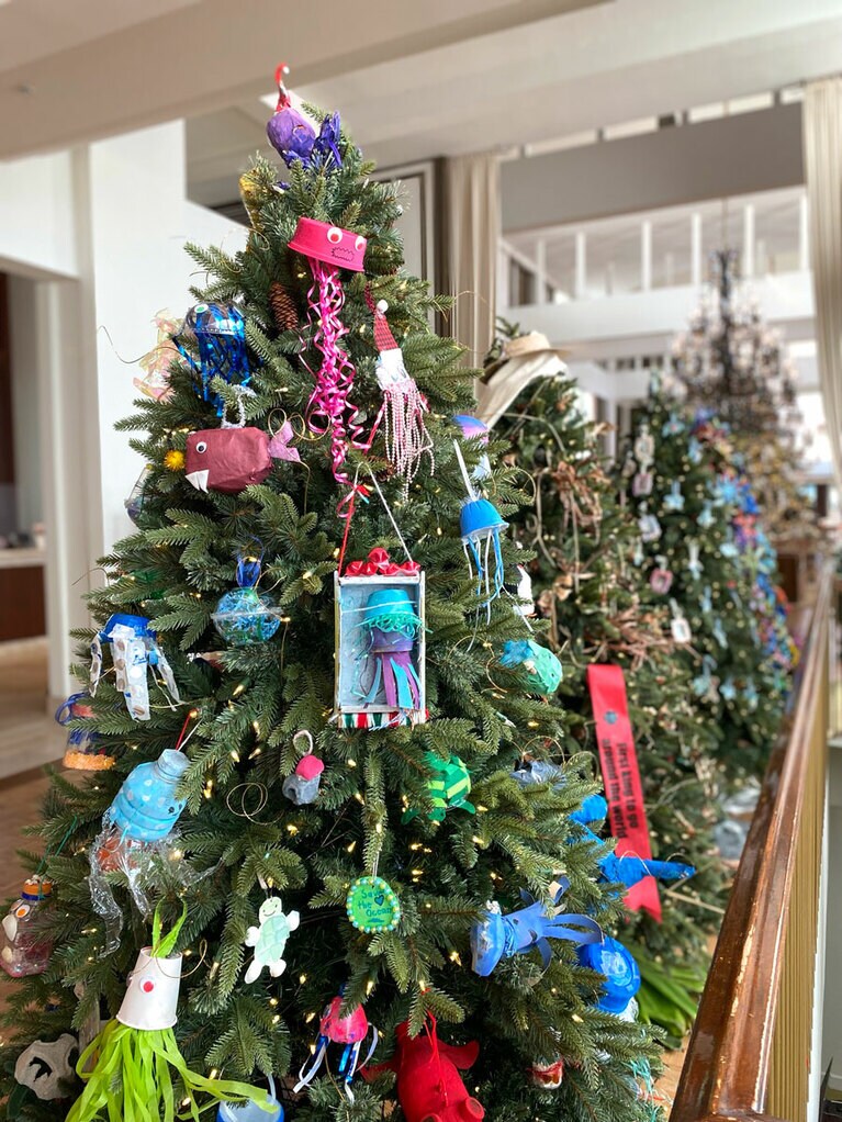 ペットボトルを海洋動物にアップサイクル！