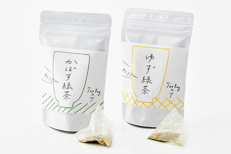 かぼす緑茶、ゆず緑茶 各2g×7袋入り 600円／SPICA