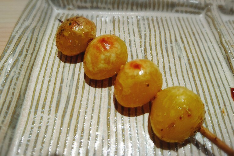 このセセリが最後にまたいい仕事を…、おっと、それは次ページのお楽しみ。