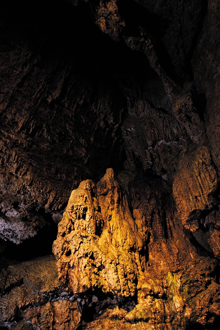 【長崎県】七ツ釜鍾乳洞。