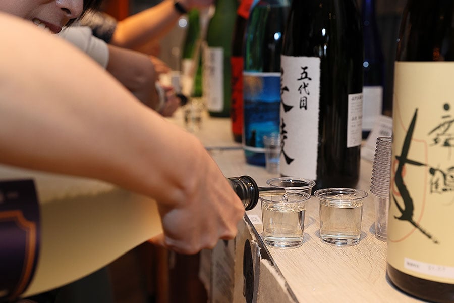 長岡市の日本酒が、自由に飲み放題！